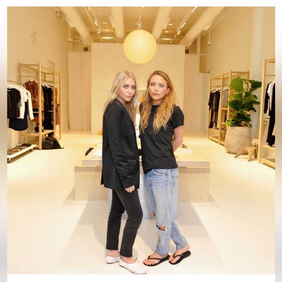 Elizabeth and James Avery Sunglasses Black and clear! Adorable & chic! - Picture 11 of 12